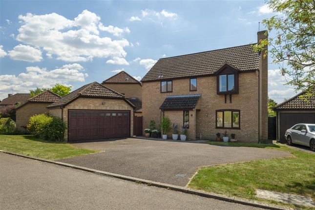 Clarence Court, Weavering 4 bed detached house for sale