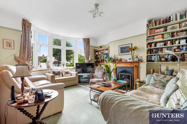5 bedroom semi-detached house for sale