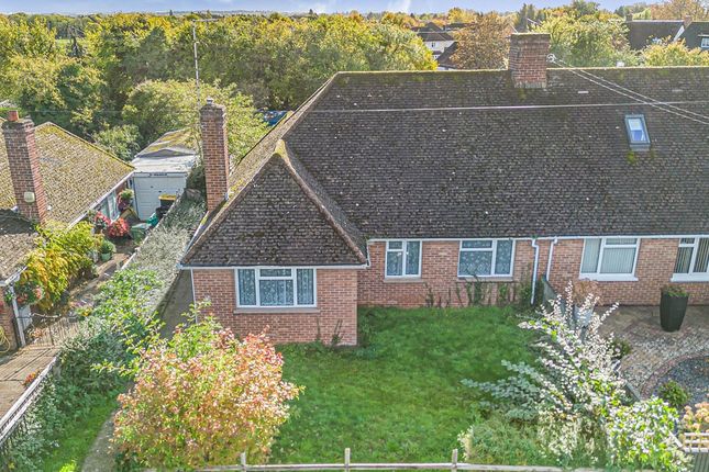 Home Close, Wootton, OX13 3 bed detached bungalow for sale