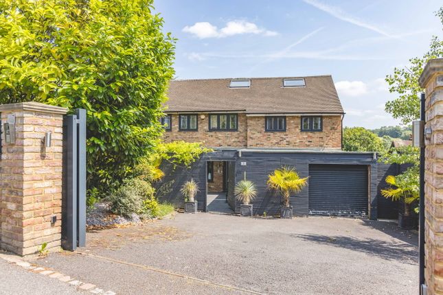 Woodlands Close, Gerrards Cross SL9 6 bed detached house for sale