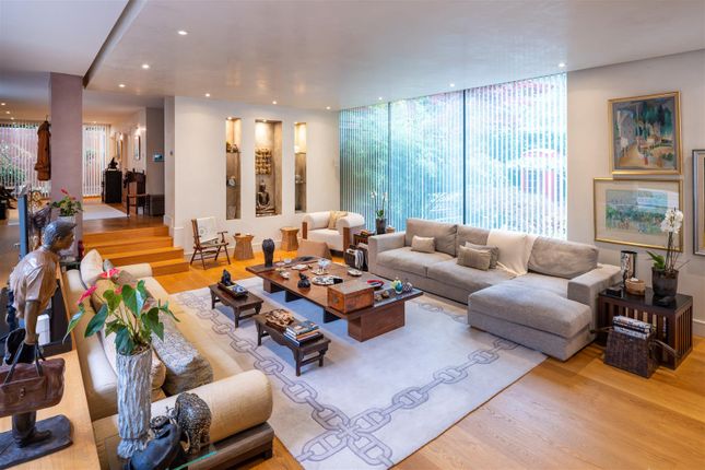 Spaniards End, Hampstead, NW3 5 bed house for sale