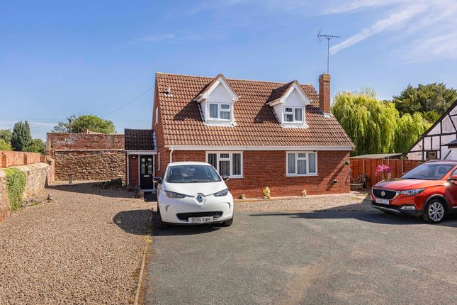 Hereford HR2 3 bed detached house for sale
