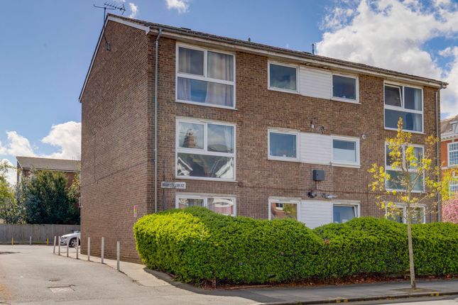 Flat, Martin Court,  Pelham Road... 2 bed flat for sale