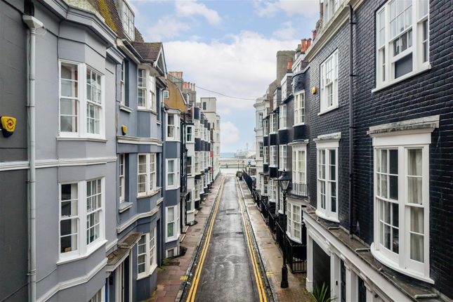 2 bed semi-detached house