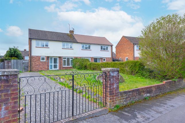 Mitcham Road, Camberley, Surrey, GU15 3 bed semi