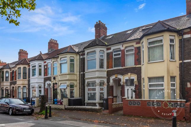 5 bedroom terraced house for sale
