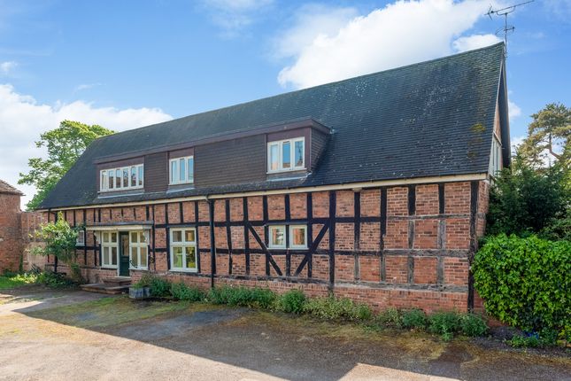 Coach Drive, Pershore, Worcestershire... 4 bed barn conversion for sale