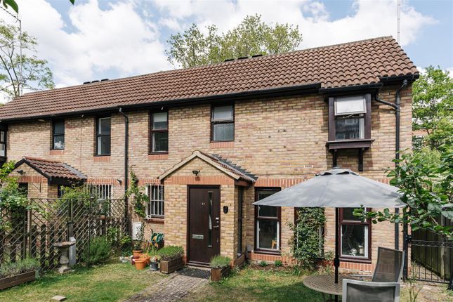 St Crispins Close, Hampstead Heath, NW3 2 bed house for sale