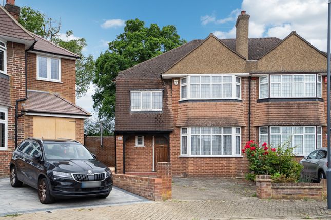 3 bedroom semi-detached house for sale