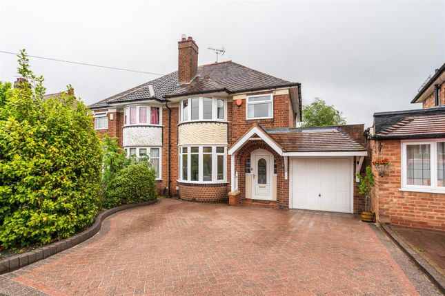 3 bedroom semi-detached house for sale