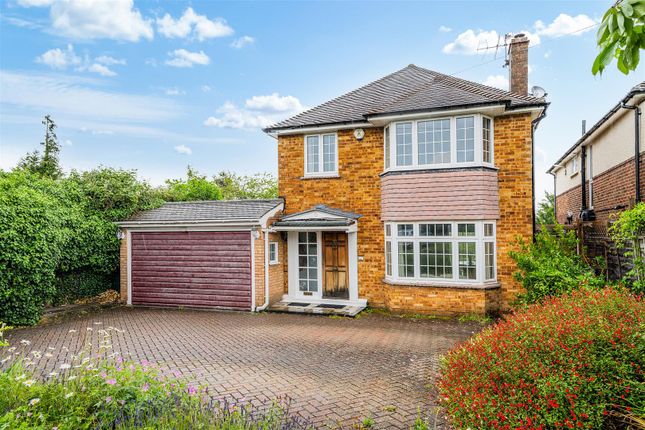 North View Crescent, Epsom 3 bed detached house for sale
