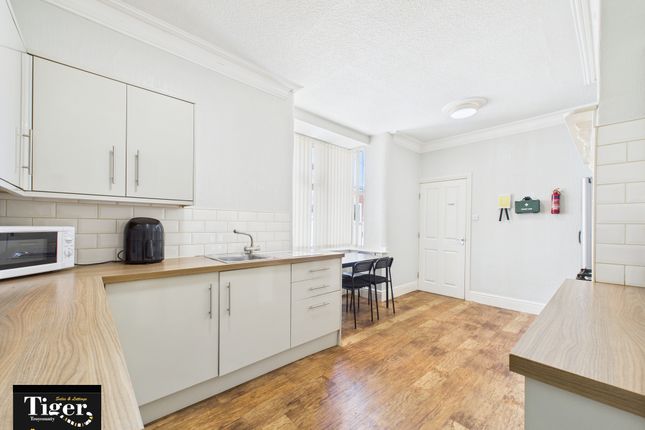 5 bedroom terraced house for sale