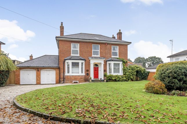 6 bedroom detached house for sale