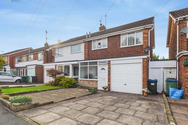 Jill Avenue, Birmingham B43 3 bed semi