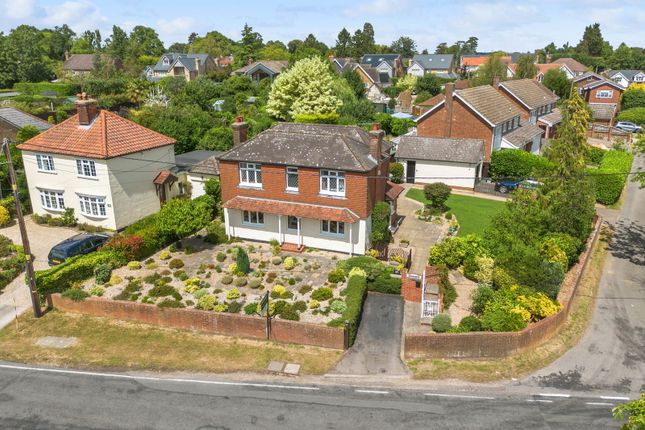 43 Mill Road, Ingatestone CM4 4 bed detached house for sale