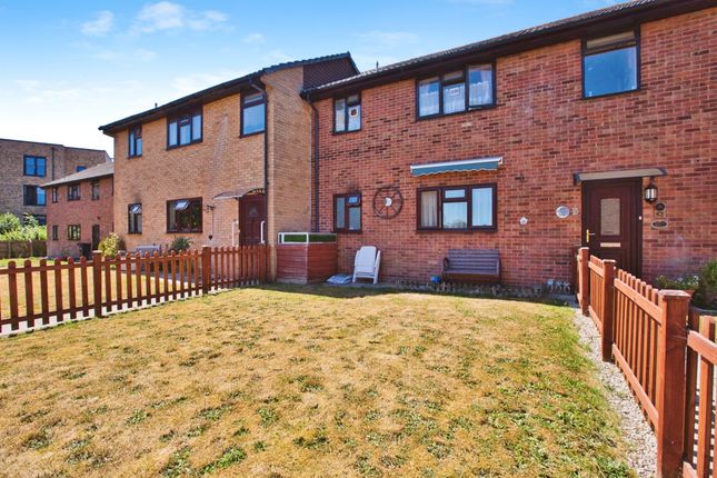 1 bedroom ground floor flat for sale