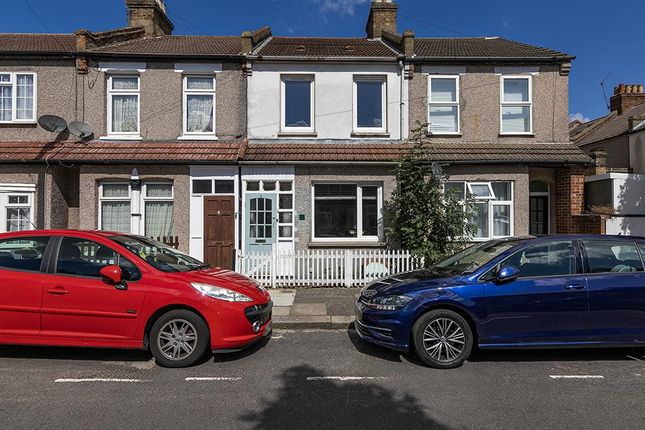 North Avenue, London 2 bed terraced house for sale