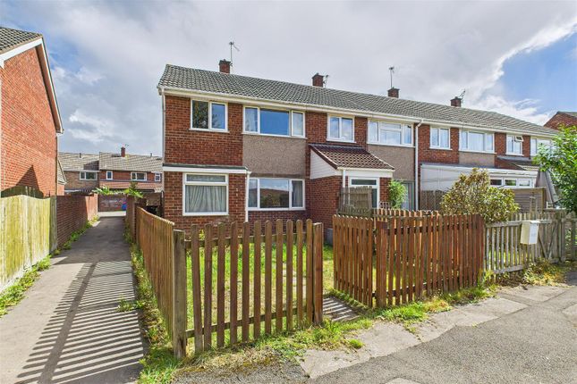 Popular central Clevedon location 3 bed end of terrace house for sale