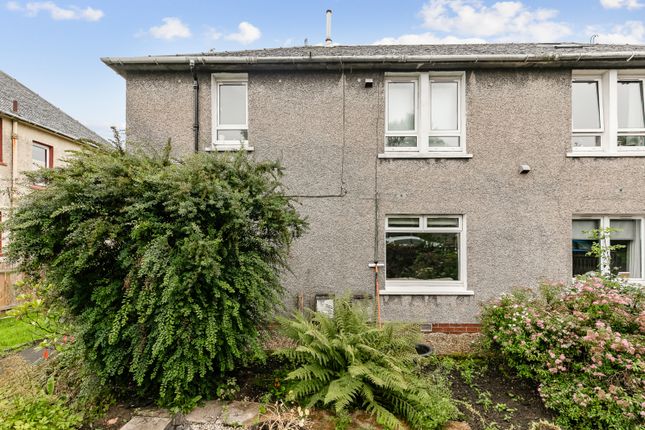 41 Westerton Avenue, Busby, G76 2 bed flat for sale