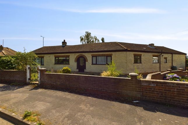 2 bedroom detached bungalow for sale