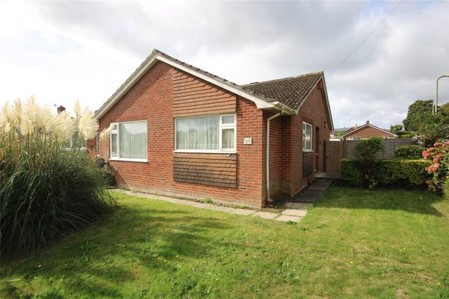 Oak Road, New Milton, Hampshire, BH25 3 bed bungalow for sale