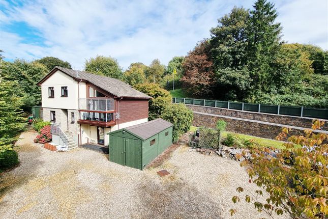 Brookside Close, Launceston 3 bed detached house for sale