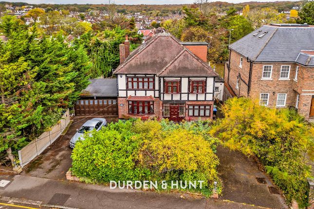 Spareleaze Hill, Loughton, IG10 5 bed detached house for sale
