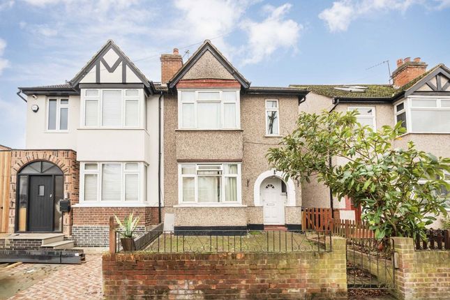 Beresford Avenue, London W7 3 bed semi