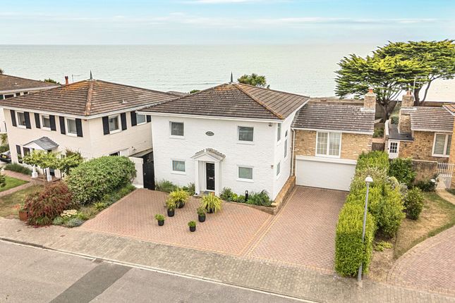 Waters Edge, Aldwick, PO21 3 bed detached house for sale