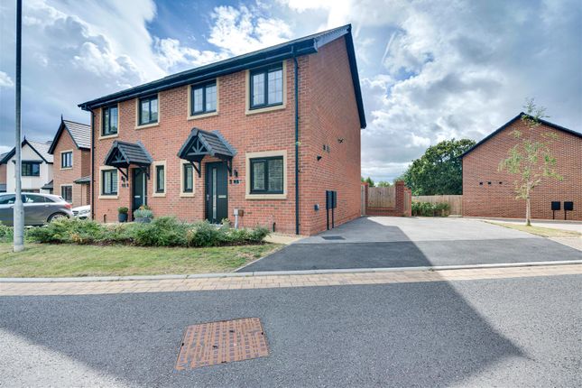 2 bedroom semi-detached house for sale