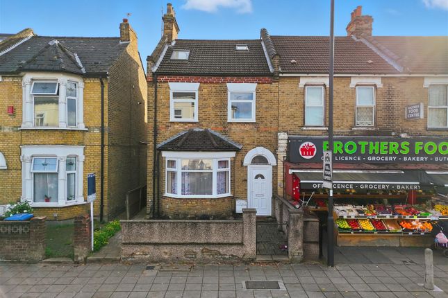 4 bedroom end of terrace house for sale
