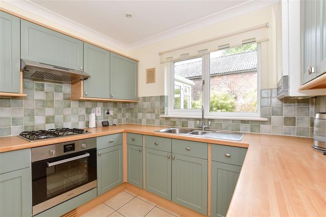 3 bedroom link detached house for sale