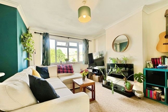Reeves Crescent, Kent BR8 2 bed maisonette for sale