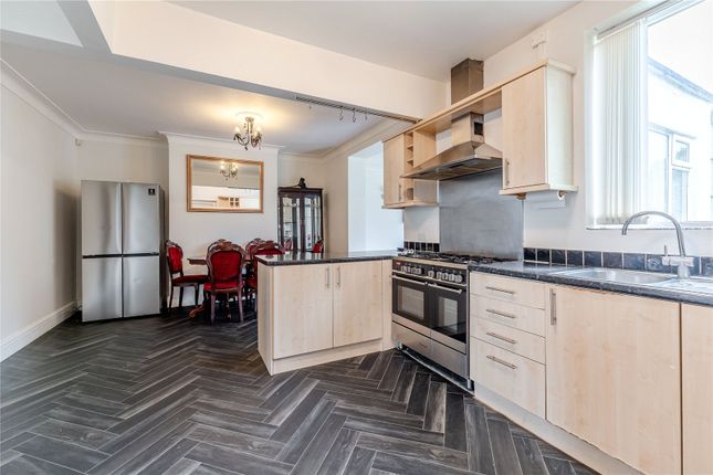 Moorland Walk, Leeds, West Yorkshire 5 bed semi