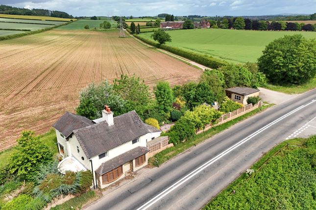 Knowl Wall, Beech, ST4 2 bed detached house for sale