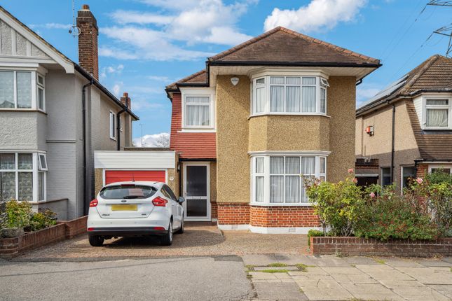 Chester Drive, North Harrow HA2 3 bed detached house for sale