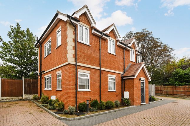 3 bed detached house