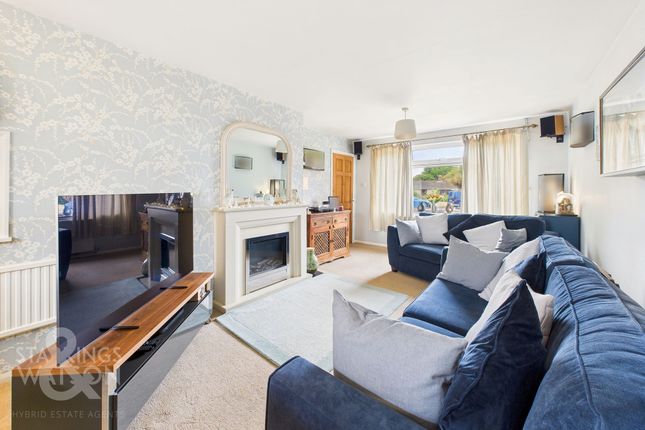 Springdale Crescent, Brundall, Norwich 3 bed chalet for sale