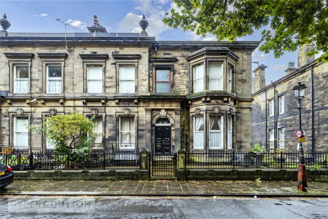 Park Road, Halifax, Calderdale, HX1 8 bed end of terrace house for sale