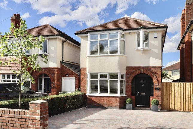 Hull Road, York YO10 4 bed detached house for sale