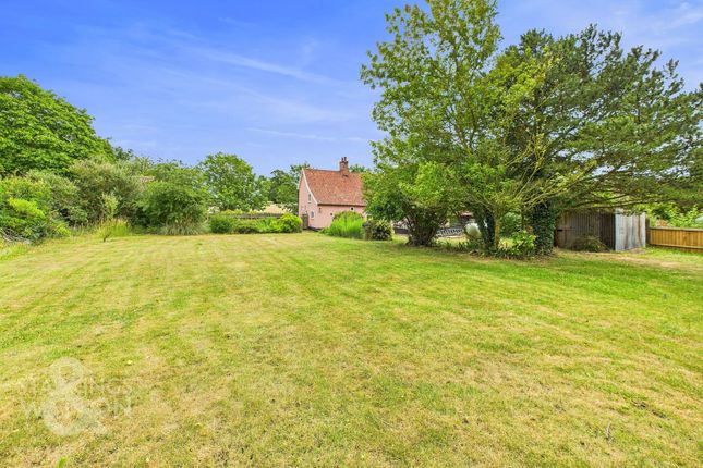 The Street, Thornham Magna, Eye 3 bed cottage for sale
