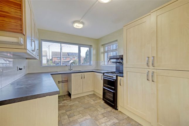 Little Wakering Road, Little... 3 bed semi