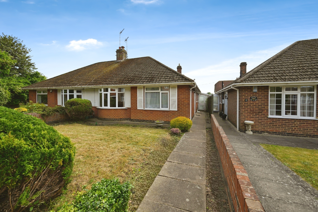 2 bedroom semi-detached bungalow for sale
