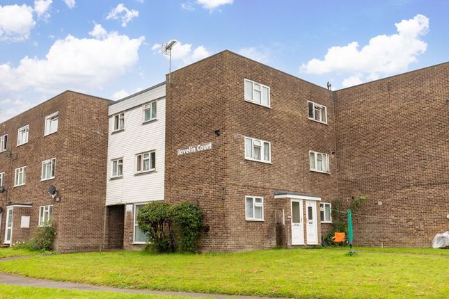 Wakehams Green Drive, Crawley RH10 2 bed maisonette for sale