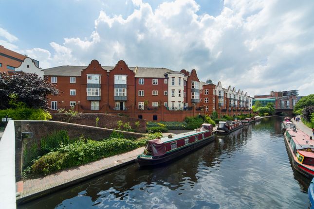 Symphony Court, Birmingham, B16 2 bed apartment for sale