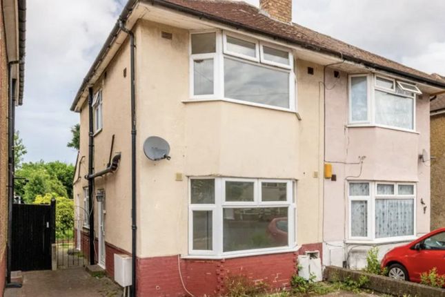 Hamilton Road, Feltham, TW13 3 bed semi
