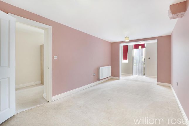 Hale End Road, Woodford Green IG8 1 bed maisonette for sale