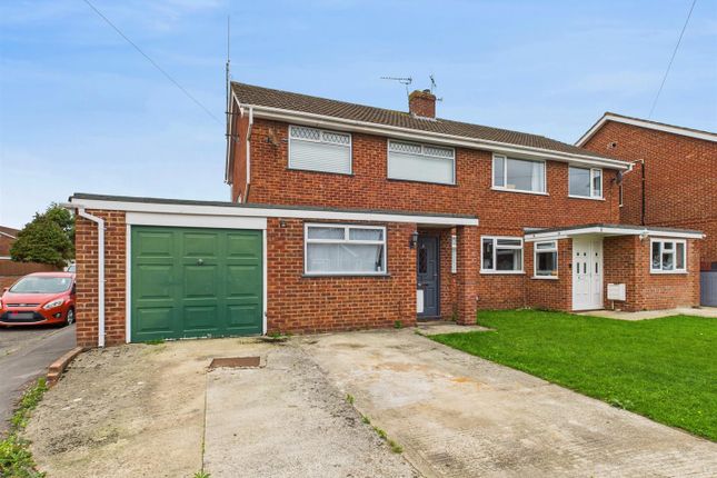 3 bedroom semi-detached house for sale