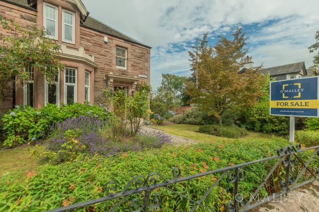 5 bedroom semi-detached house for sale