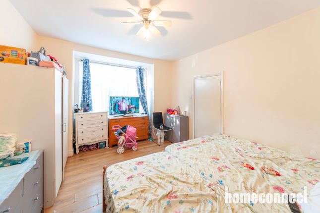 Bedford Road, London 4 bed terraced house for sale